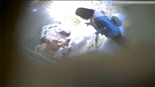 偷拍高潮：干涩私处的隐秘诱惑