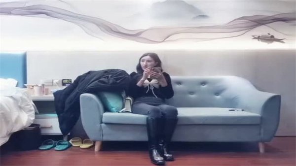 文轩探花酒店狂操兼职外围女，蜜桃臀干到虚脱！